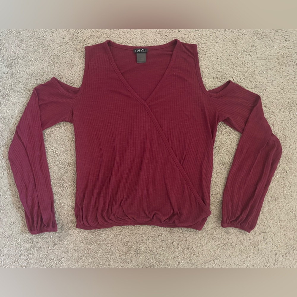 Rue 21 Long-Sleeve, Cross-Over Cut-Out Shoulder Ribbed Top, Size S